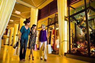 Celebrity Cruises, Celebrity Solstice, Shopping, Copyrights - CEL 1.jpeg